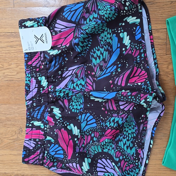 XERSION BRAND GIRLS SHORTS BUNDLE OF TWO PAIRS SIZE LARGE 14 - Picture 2 of 16